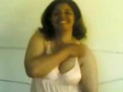 Iraqi  filmed his sweetheart